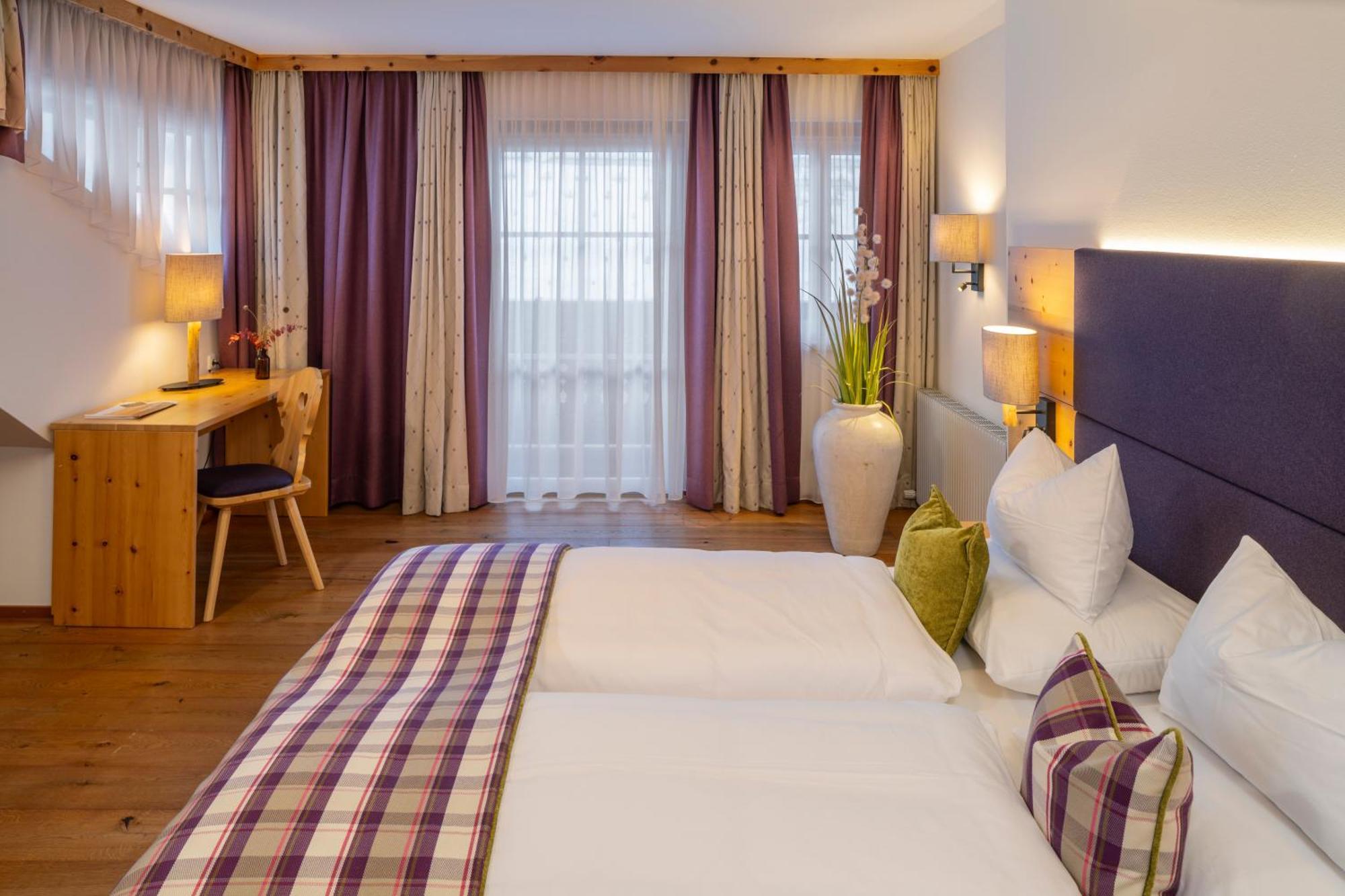 Wander- Und Wellnesshotel Kanzler Bad Mitterndorf Exterior photo
